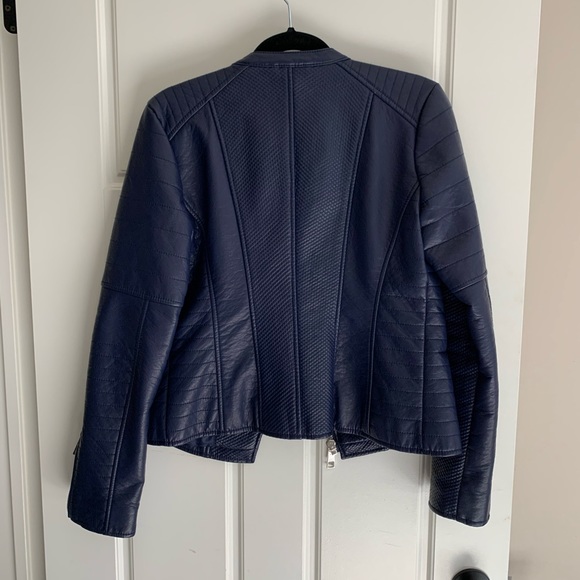 Beautiful GUESS jacket - Picture 6 of 6